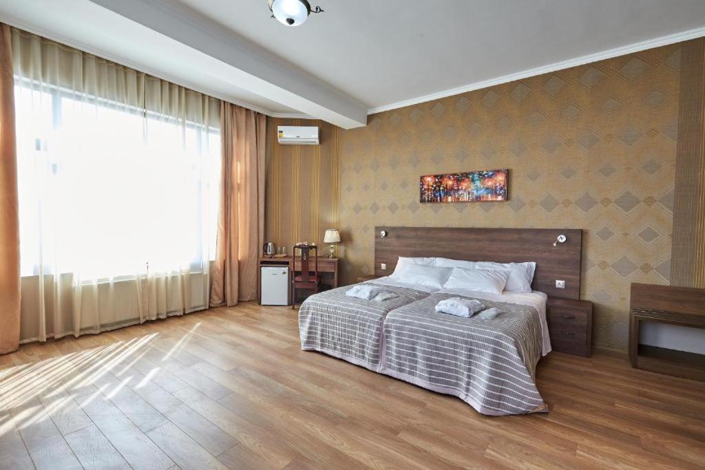 The Hilltop Skyline Hotel Tbilisi Exteriér fotografie