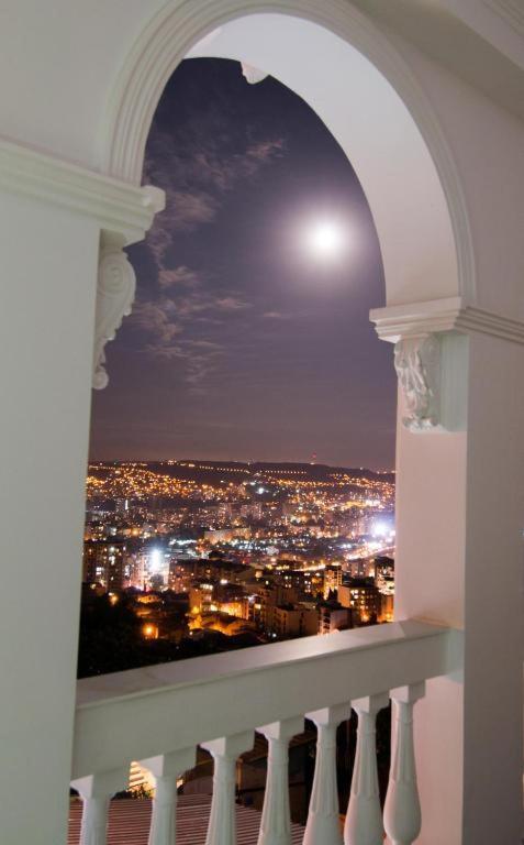 The Hilltop Skyline Hotel Tbilisi Exteriér fotografie